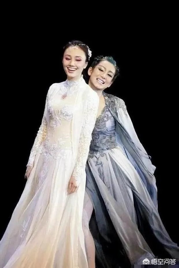 徐峥囧系列第三部《囧妈》,袁泉的严肃脸如何出喜感?