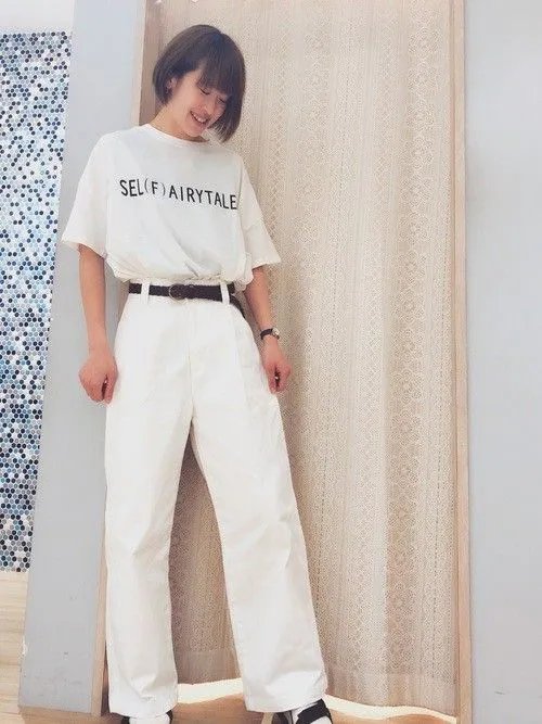 白色t恤怎么搭配 20款不重复白t恤穿搭