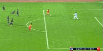 国青0-2负泰国耻辱之战，门将扑球进自家球门，前锋空门推射不进，中国足球还有救吗？