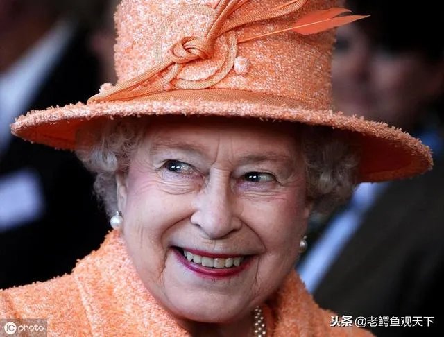 约翰逊成为英国下任首相，女王可能被迫违反王室规定，这是怎么回事？