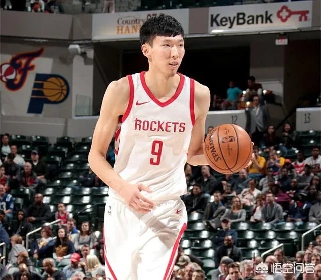 周琦在NBA季后赛进入轮转，周琦这是要崛起了吗？