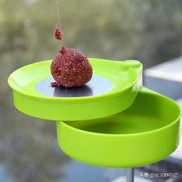 下雨天河边钓鱼，打鱼窝有没有效果，知道的老铁能否分享下经验？