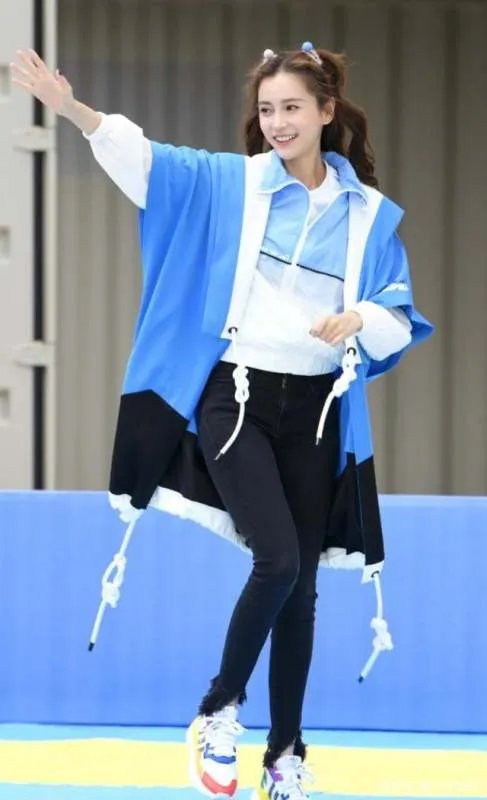 《摩天大楼》开播，网友称因为杨颖劝退，编剧却称无视她就好，为什么？