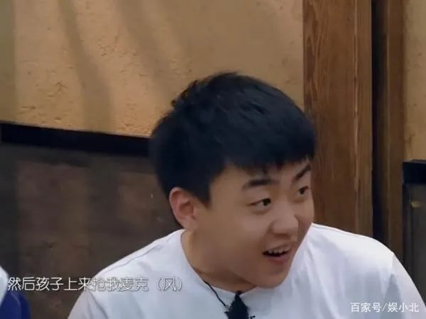 八年前抢苏醒女友遭痛揍的李炜，如今过得怎么样了？