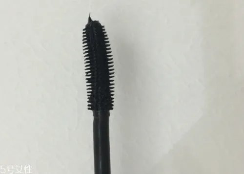 美宝莲弯弯睫毛膏怎么用?想怎么弯就怎么弯