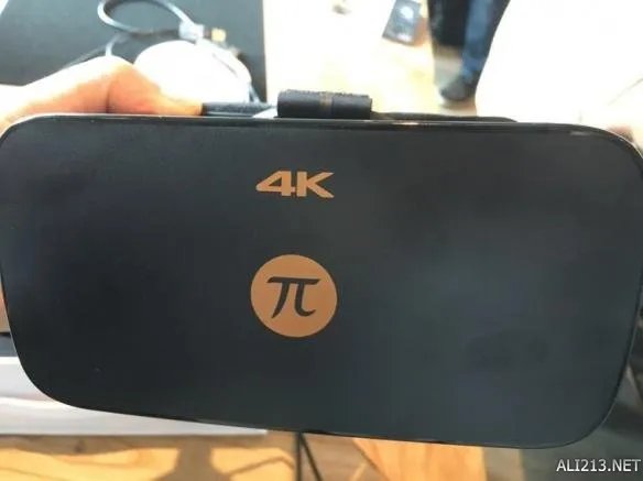 小派4K VR上手评测:全球首款4K分辨率VR眼镜!