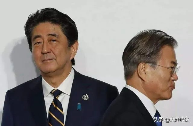 现在韩国倍受日本打压和制裁，这是文在寅的错，还是朴槿惠的错？