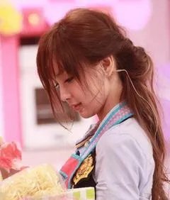 最新烫发发型：盘点九款最新潮的时尚烫发发型