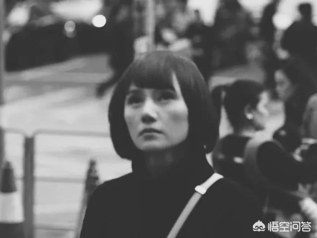 徐峥囧系列第三部《囧妈》,袁泉的严肃脸如何出喜感?