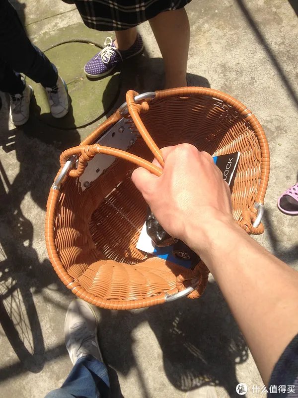 #本站首晒# 真正的买菜车！GIANT 捷安特 MOMENTUM 七速女式休闲自行车