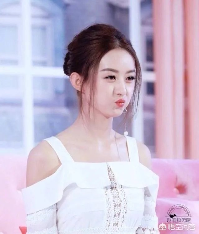 赵丽颖与王一博拍戏被网友晒同框照，你觉得他俩有cp感吗？