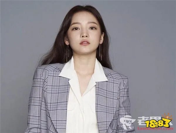 具荷拉回应舞台事故：尽了最大努力问心无愧