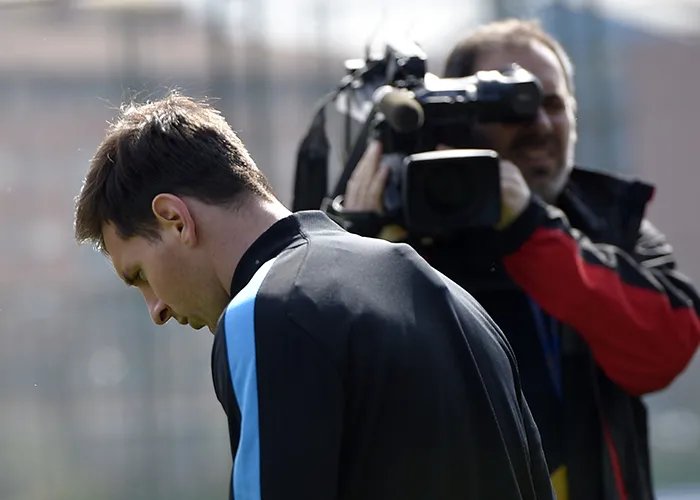 巴萨中文网的基本信息