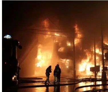 北京五金店铺发生火灾究竟是什么原因引起的？