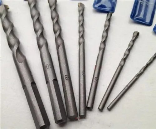 钻墙用什么钻头