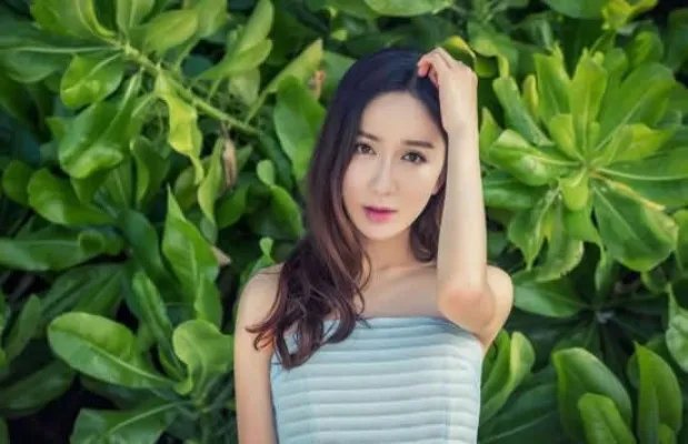 爱情公寓胡一菲扮演者是谁 扮演者娄艺潇资料及近况介绍