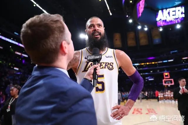 詹姆斯26+7+4,“拳王”盖帽绝杀老鹰,怎么评价这场比赛?