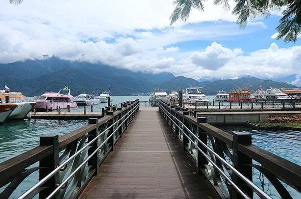 日月潭见底，“蔡氏”石碑现身，如此干旱天气会持续多久？