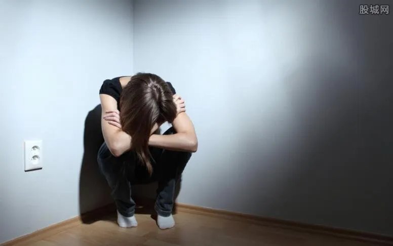 学生训斥踢打老师 多次言语侮辱殴打老师（图）