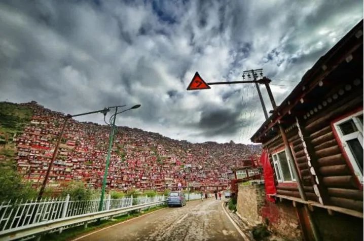 天葬礼真实照片:揭秘色达天葬全过程(图文)