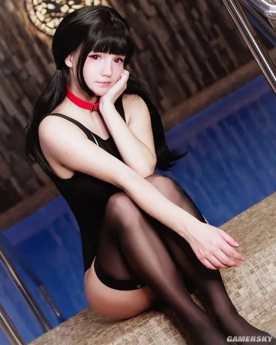 肉感身材突破次元壁 可爱娇小的俄罗斯正妹COSER