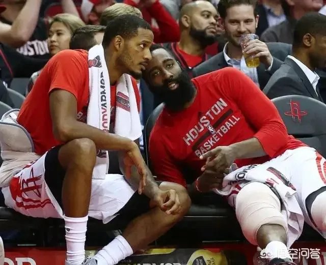 NBA2018-2019赛季，火箭和绿军相比，谁更接近勇士？