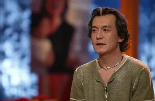 留下2亿遗产的李咏，没有把遗产给妻子，而是给了女儿，为什么？