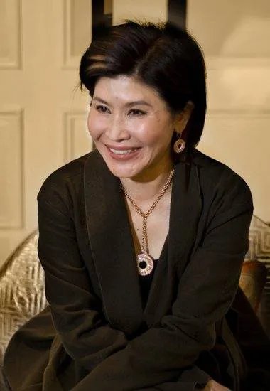 潘庄秀华的个人履历