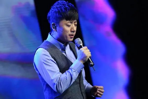 爱错人最难过是什么歌