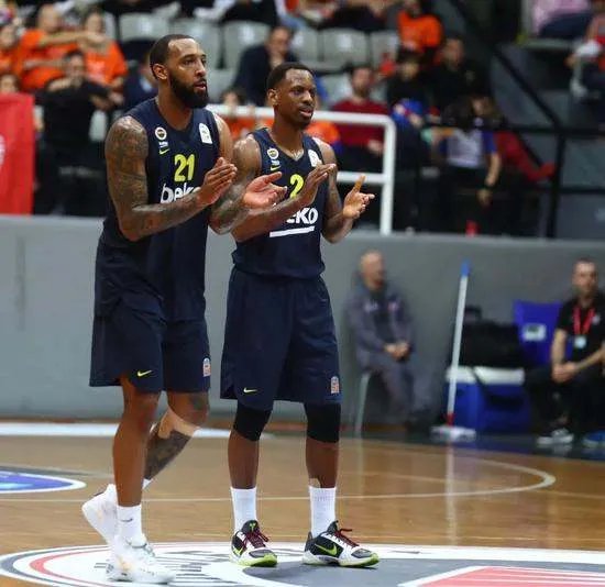 NBA2011年选秀的榜眼是谁?