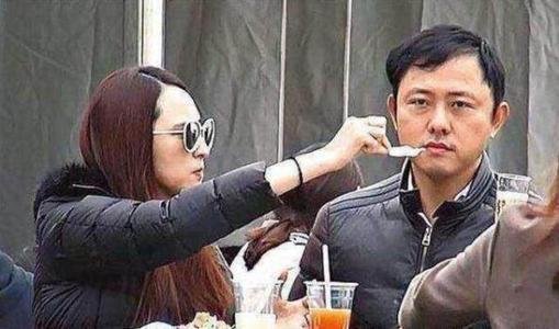 吴佩慈嫁了吗？纪晓波又被爆债务危机，这次她终于松了口。后来怎样？