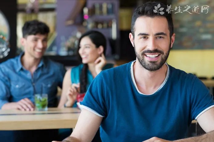 男人最爱看女人哪个身体部位？男人看女人排行榜