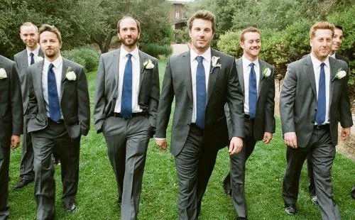 伴郎服租赁价格贵吗 服装由谁买合适