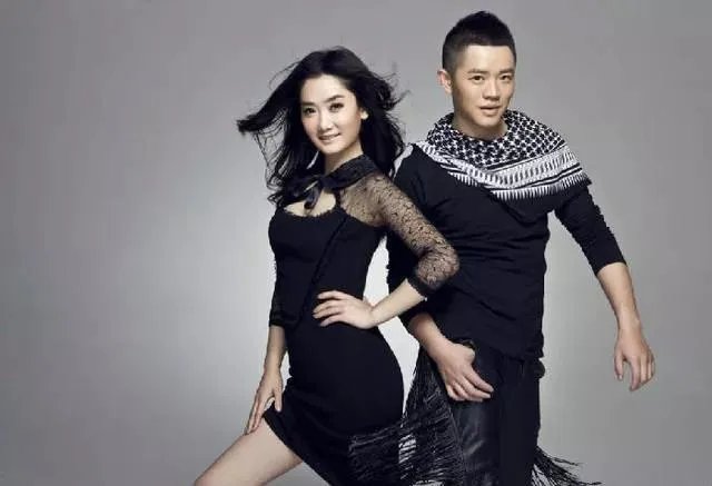 两个传奇组合一个凤凰传奇一个玖月奇迹，为什么玖月奇迹先凉了？