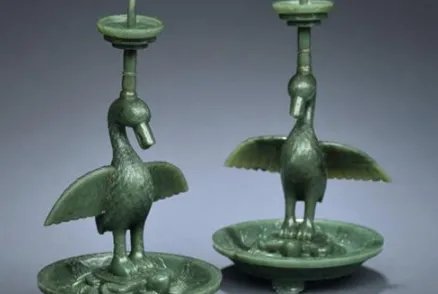 “海晏河清朗朗乾坤”是什么意思？两个成语分别出自哪里？