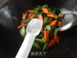 秋葵炒肉