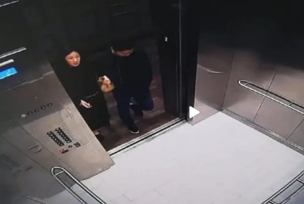 刘强东案149页警方档案公布，如何看待刘静尧索赔巨额钱款？