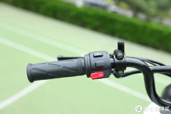 评测 篇一：新国标电动自行车实测，实力选手小牛电动US