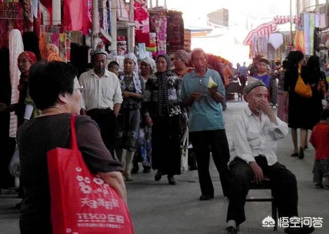 新疆喀什大巴扎值得逛嘛？