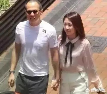 梁洛施前夫壕掷一亿为小26岁新欢买房，她是谁？