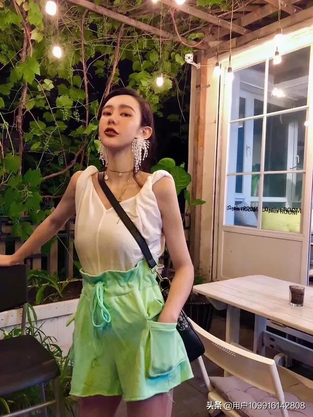 怎样穿衣打扮有气质？如何穿衣打扮自己？