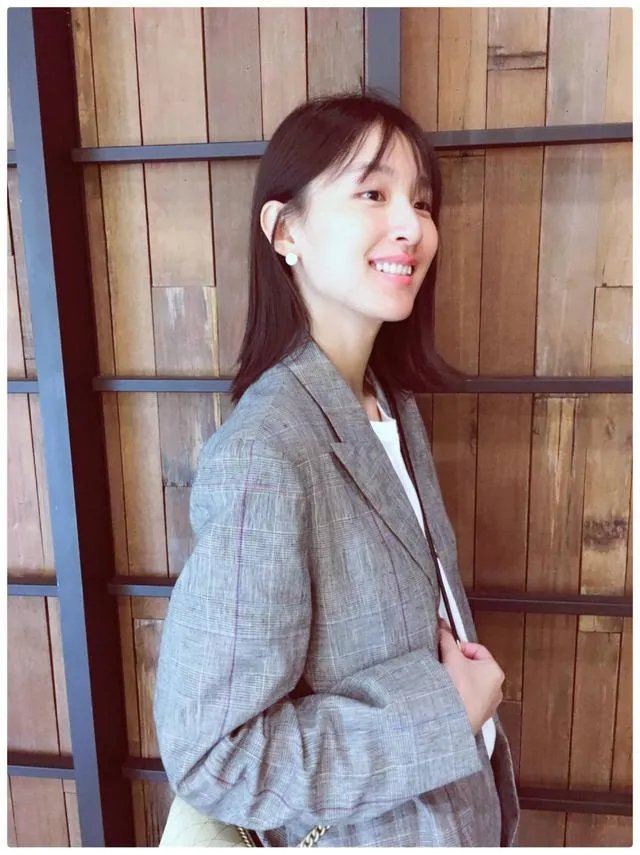 《爱情公寓》火了一票人，当年的女神羽墨、宛瑜后来发展怎么样？