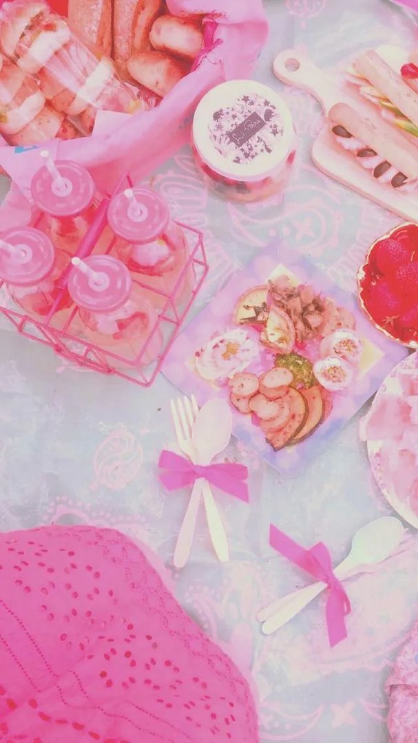 有没有粉色可爱壁纸？