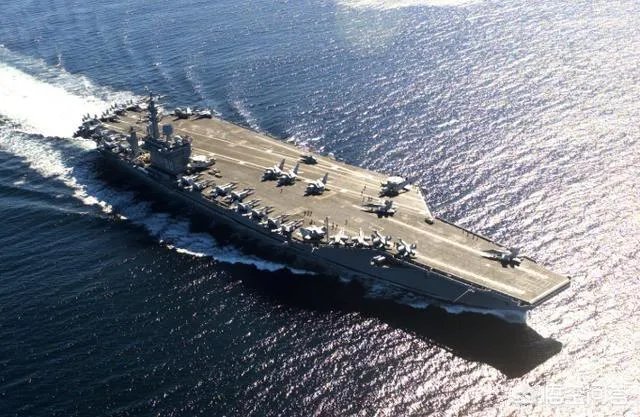 美国航母舰队包围伊朗,军费从哪里来,每天需要投入多少军费?