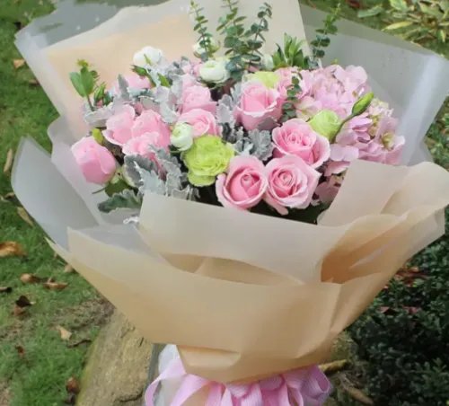 15朵玫瑰花代表什么意思 送玫瑰花要送几朵好