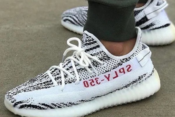 阿迪达斯yeezy中国官网