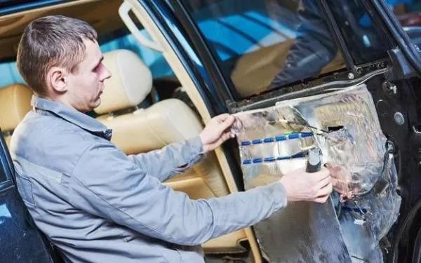 怎样帮欧诺汽车做隔音