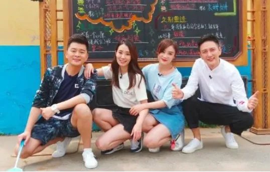 他苦追袁姗姗四年，后与王鸥订婚，还是杨幂同学，他究竟是谁？