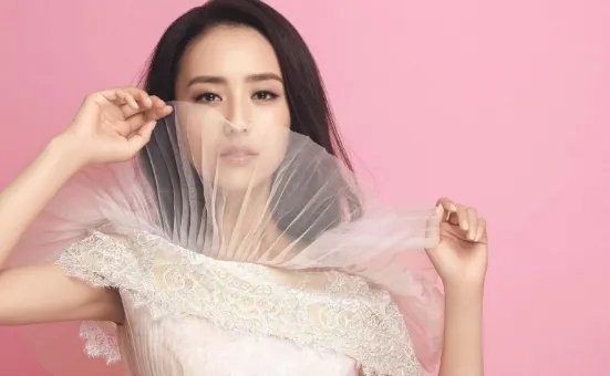 陈思诚获奖感言示爱佟丽娅，佟丽娅表情成谜，两人关系耐人寻味，啥情况？