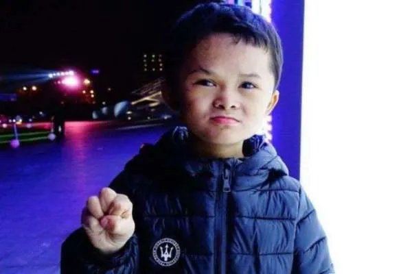 当年红极一时的“小马云”，遭公司解雇赶回农村后，现状如何？